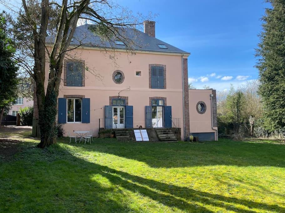 Maison Leocha Sablons-sur-Huisne エクステリア 写真